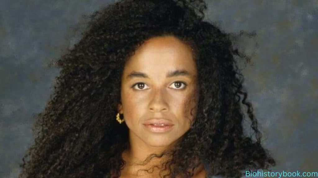 Maxine Sneed